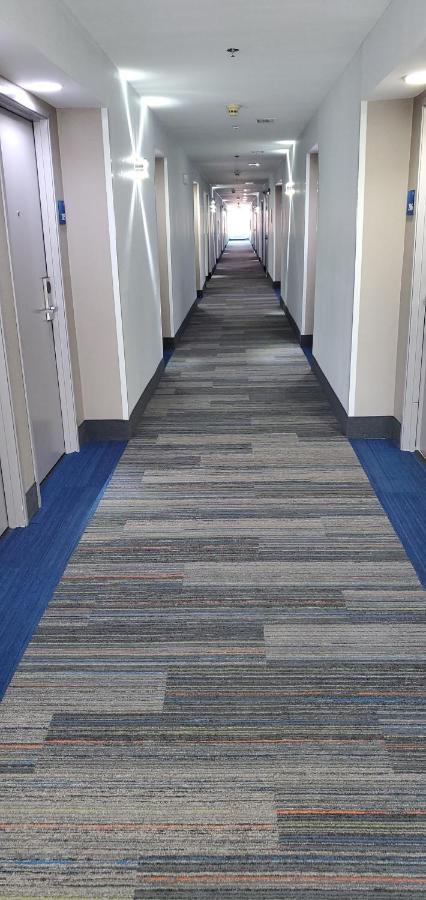 Holiday Inn Express Hotel & Suites Kinston By Ihg Extérieur photo