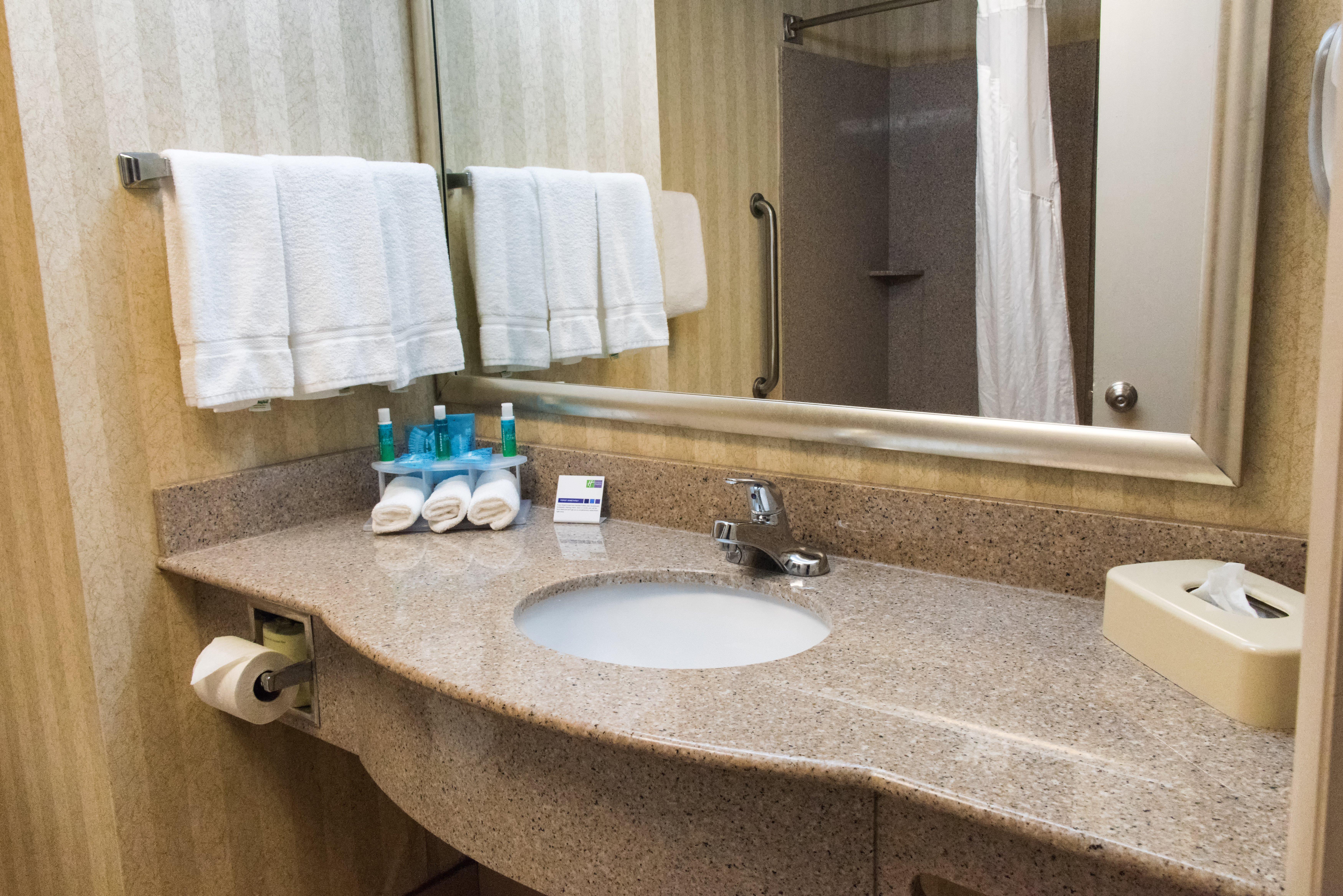 Holiday Inn Express Hotel & Suites Kinston By Ihg Extérieur photo
