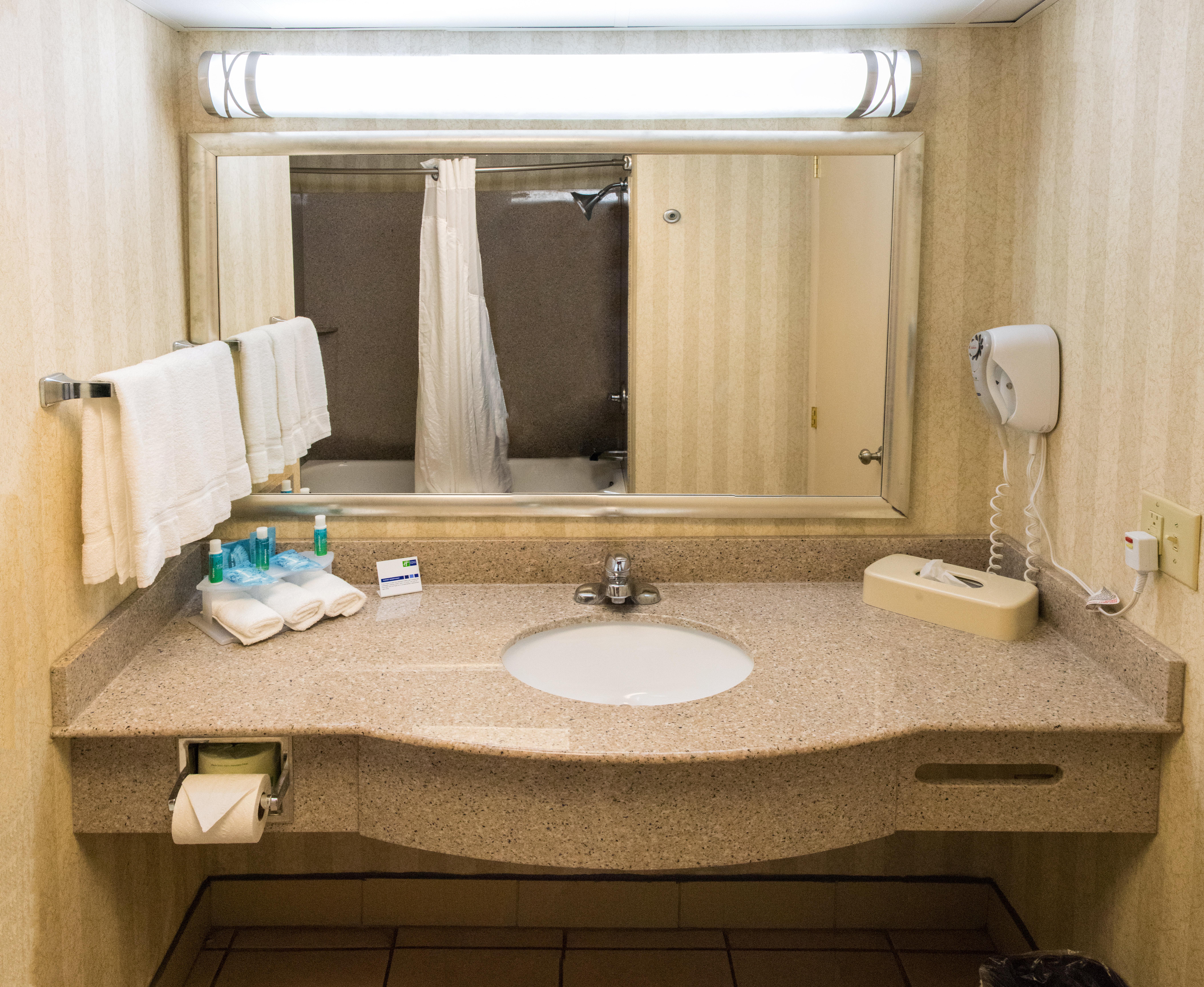 Holiday Inn Express Hotel & Suites Kinston By Ihg Extérieur photo