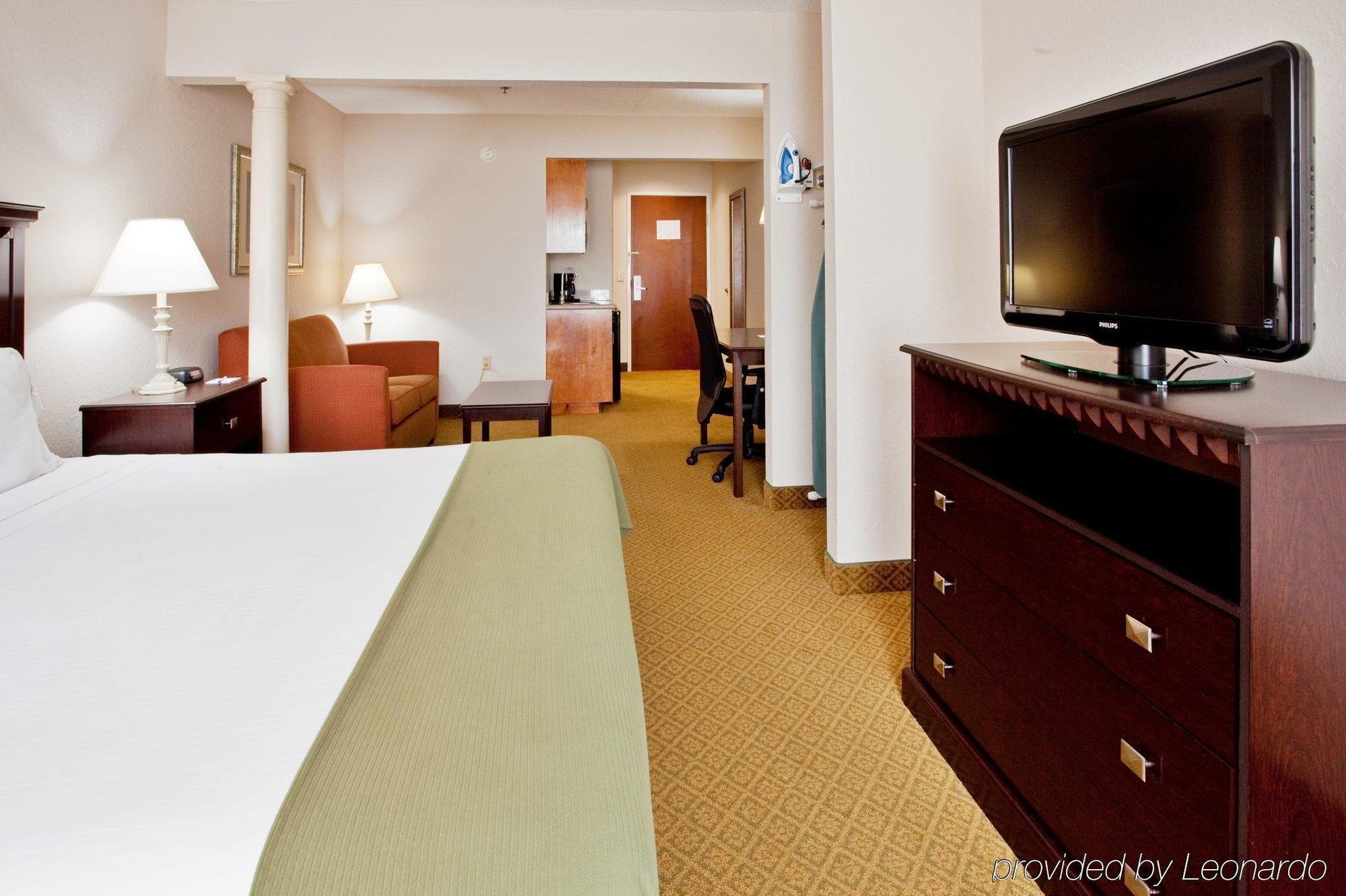 Holiday Inn Express Hotel & Suites Kinston By Ihg Chambre photo